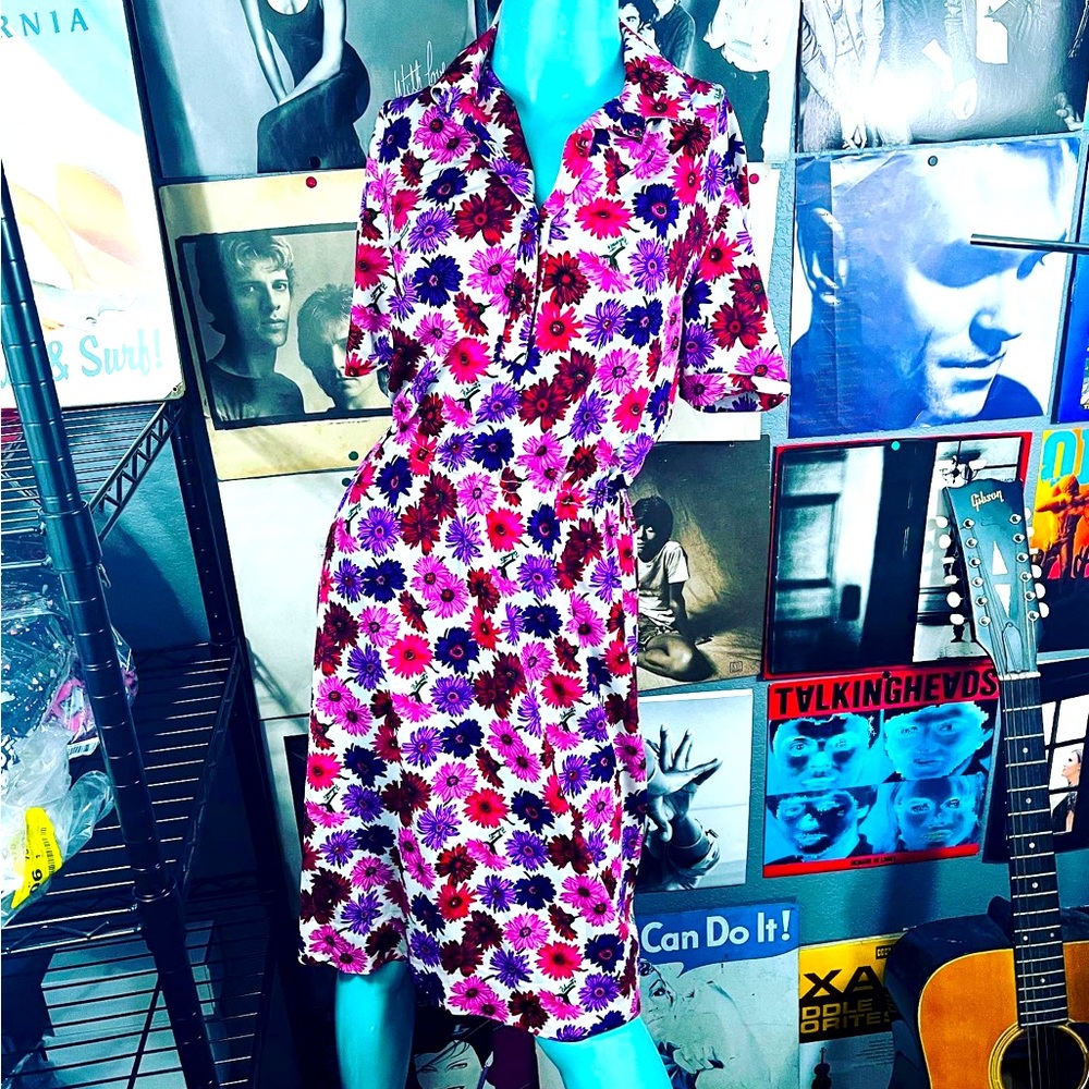 💜 VINTAGE 1960’s BRIGHT NEON FLORAL DAISY SHIRT DRESS M/L